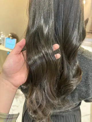 カラー 似合わせレイヤー🪽 グレージュ🪽のあのヘアスタイル