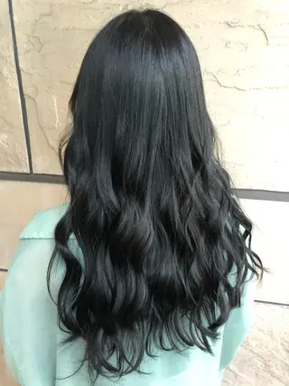 ロング 🦄艶カラー×韓国 NANA💎🐬のヘアスタイル