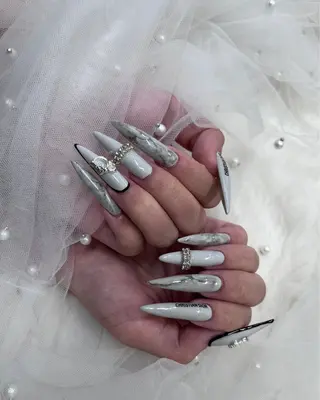 ネイル ToliyDeliy akemiのネイルデザイン