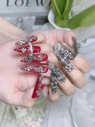 ネイル U·Mi nail salon所属・U·MI 長さ出し専門店のネイルデザイン