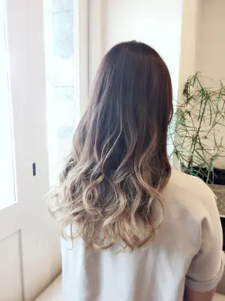 セミロング カラー 🍀Moda by Grande🍀のヘアスタイル