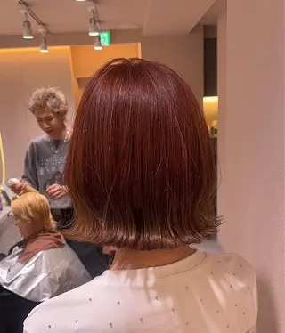 ショート sand yokohama所属・ほの/ボブ/透明感カ ラー/レイヤーカットのヘアスタイル