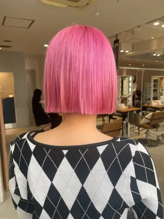 ショート カラー 艶ハイトーン👑♡ NATSUKIのヘアスタイル