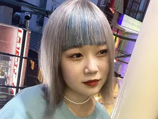 ショート qiieダブルカラー イルミナカラーのヘアスタイル