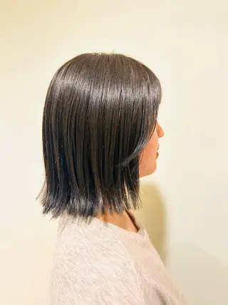 ミディアム AQICE所属・成海 ありさのヘアスタイル