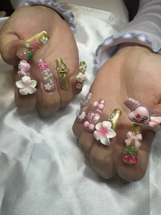 ネイル 濱岡 咲のネイルデザイン