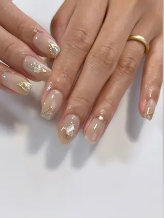 ミディアム alumu所属・柳瀬 亜未のネイルデザイン