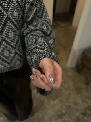 ネイル handsome所属・miura ichikaのネイルデザイン