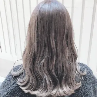 セミロング カラー antica YOSHIのヘアスタイル