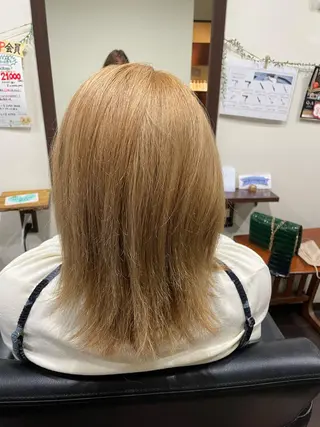 ミディアム カラー 美容室 Jフィドルファドル所属・わきた かずなのヘアスタイル