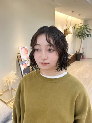 ミディアム パーマ Kuku所属・つぼみ/パーマ ／レイヤー／ボブのヘアスタイル