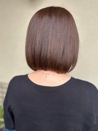 ショート カラー 沢田 瞳のヘアスタイル