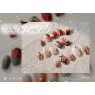 ネイル Bianca市ヶ谷店 Aiuraのネイルデザイン