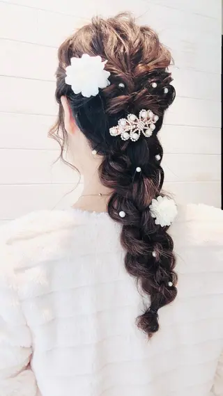 ヘアアレンジ HAIR&MAKE EARTH湘南台所属・三谷 朋世のヘアスタイル
