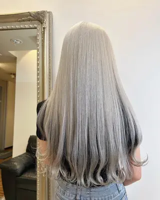 ロング カラー ANKH CROSS 🦋mako🦋のヘアスタイル