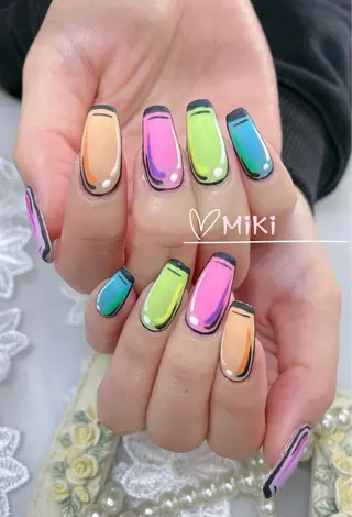 ネイル 🦋 MiKi 🦋 ネイルサロンのネイルデザイン