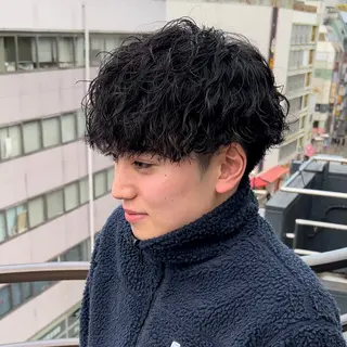 ショート パーマ メンズ 曲がる縮毛矯正 LIBER 岩名のヘアスタイル