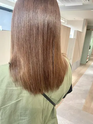 ミディアム 西 めぐみのヘアスタイル