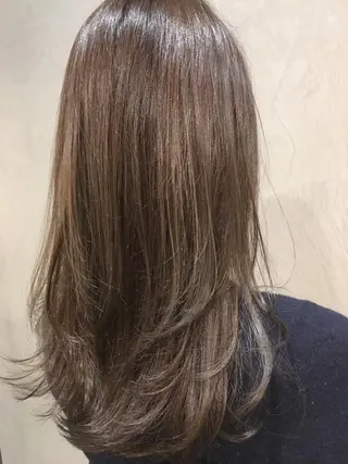 セミロング カラー 🩷🍭中津・梅田 エリア🍬💜のヘアスタイル