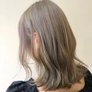 ミディアム カラー 北山 なるみのヘアスタイル