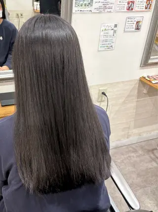 ロング 生尾 虹水のヘアスタイル