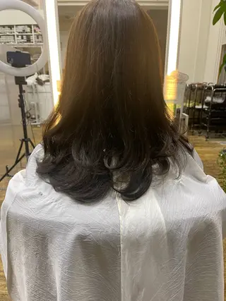 セミロング 山本 京介のヘアスタイル