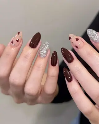 ネイル T. Leeのネイルデザイン