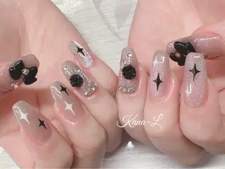 ネイル 芦辺 香奈のネイルデザイン