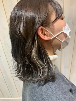ミディアム 中井 茅佳のヘアスタイル