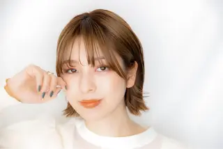 ミディアム カラー パーマ ヘアアレンジ 🩵美艶髪×透明感 カラー×質感再生💚のヘアスタイル