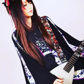 ミディアム セミロング ロング カラー パーマ ヘアアレンジ ネイル 山野井 誠のヘアスタイル