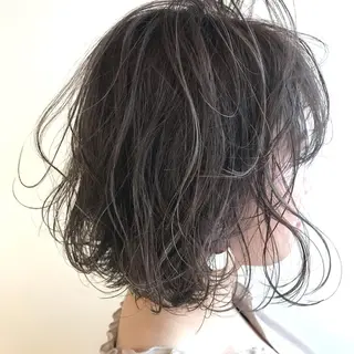 ミディアム カラー グランジヘア 無造作ヘアHYUGAのヘアスタイル