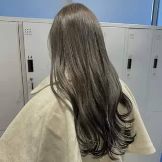 セミロング カラー デザインカラー/パー マ🦖外岡咲希🦖のヘアスタイル