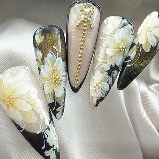 ネイル Ajnail所属・ネイリスト Misaのネイルデザイン