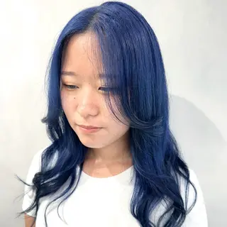 セミロング カラー デザインカラー/パー マ🦖外岡咲希🦖のヘアスタイル