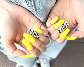 ネイル Salute本店 🦋仲原里佳のネイルデザイン