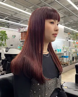 ロング ダブルカラー/ ケアブリーチ/クニトのヘアスタイル