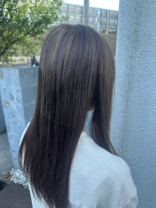 ロング カラー 安達 望のヘアスタイル