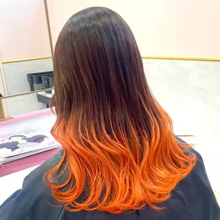 ロング カラー 艶髪 🦋CON🦋のヘアスタイル