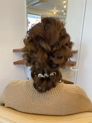 セミロング ヘアアレンジ Rely 美空のヘアスタイル