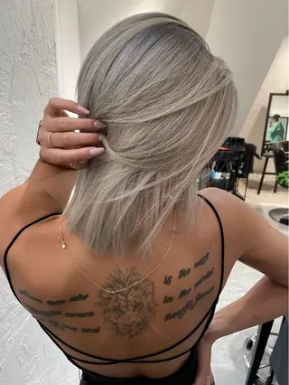 ミディアム 新宿デザインカット 👶RENAのヘアスタイル