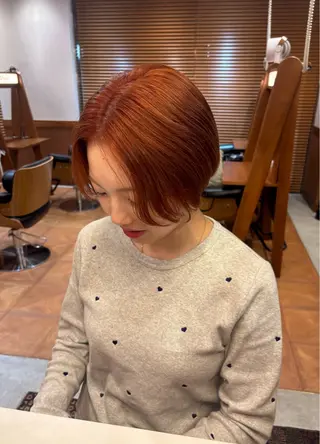 ショート カラー SASAnagano 堀内未梨のヘアスタイル