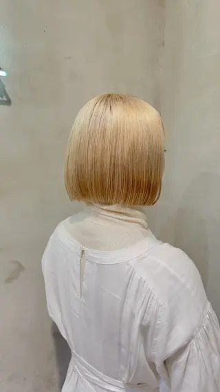 ミディアム カラー 似合わせハイトーン 🍯ayumi🍯のヘアスタイル