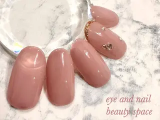 ネイル Nail❁Eye SERIのネイルデザイン