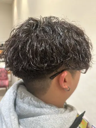 パーマ メンズ 古谷 俊樹のヘアスタイル