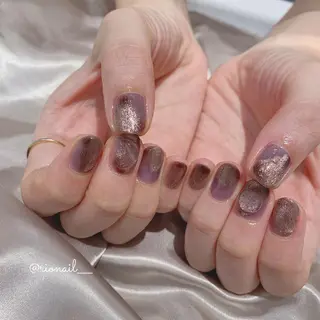 ネイル 𝘙𝘪𝘰𝘯𝘢 ...🕯🤍のネイルデザイン