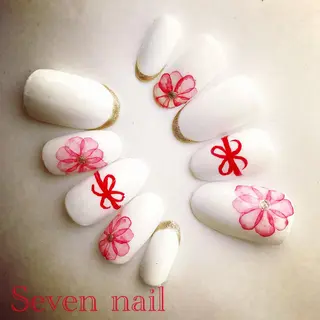 ネイル 名倉 なな子のネイルデザイン