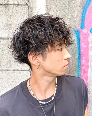 ショート パーマ ヘアアレンジ メンズ MENS  FEEL南森町所属・佐藤 達郎のヘアスタイル