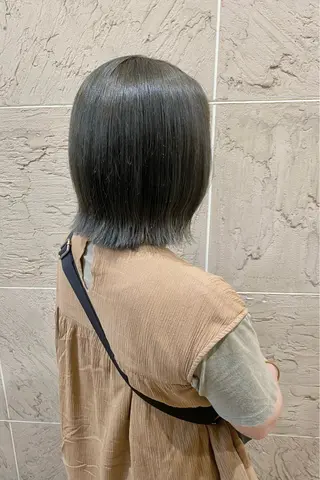 ミディアム カラー 菊地 紗矢のヘアスタイル