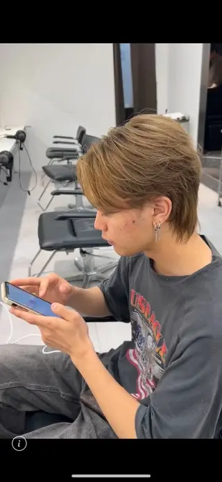 ショート カラー パーマ メンズ 鶴田 来夢のヘアスタイル